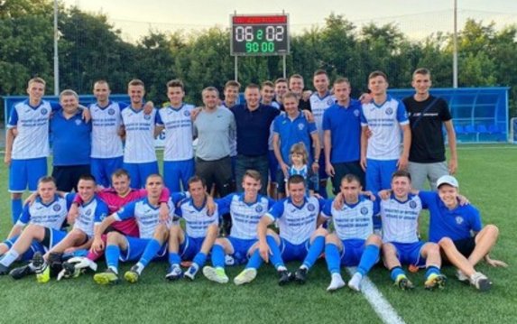 В 7 туре областного футбольного чемпионата харьковские команды укрепили лидерство В 7 туре областного футбольного чемпионата харьковские команды укрепили лидерство