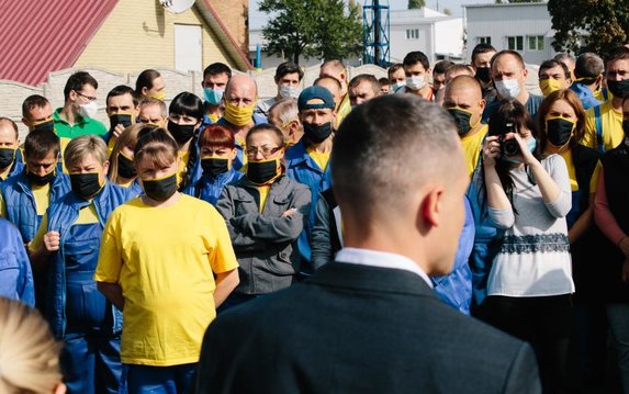 Алексей Кучер посетил крупнейшие промышленные предприятия Дергачевского района Алексей Кучер посетил крупнейшие промышленные предприятия Дергачевского района