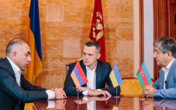Алексей Кучер встретился с Мурадом Омаровым и Арменом Асланяном Алексей Кучер встретился с Мурадом Омаровым и Арменом Асланяном