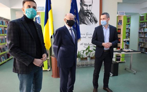 Библиотеке юридической академии передали современную технику для оцифровки уникальных книг Библиотеке юридической академии передали современную технику для оцифровки уникальных книг