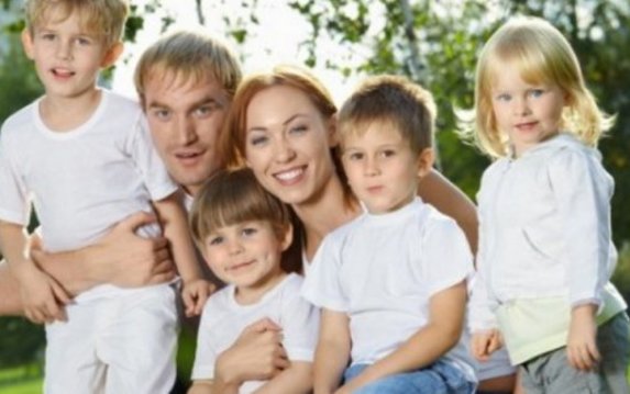 В горсовете упростили оформление удостоверений для многодетных семей В горсовете упростили оформление удостоверений для многодетных семей