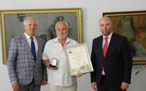 Евгений Грицков поздравил лауреатов премии имени Ильи Репина Евгений Грицков поздравил лауреатов премии имени Ильи Репина