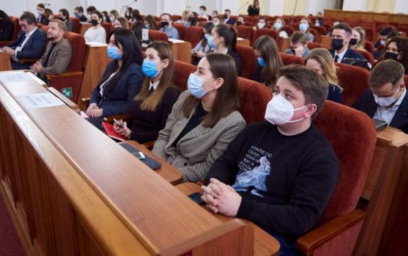 Фестиваль искусств, учеба за границей: Молодежный совет готовит несколько новых проектов Фестиваль искусств, учеба за границей: Молодежный совет готовит несколько новых проектов