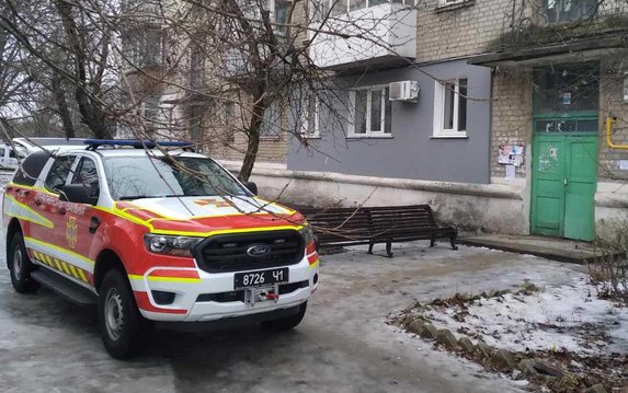 г. Купянск: спасатели оказали помощь в открытии дверей квартиры, в которой находилась больная пожилая женщина г. Купянск: спасатели оказали помощь в открытии дверей квартиры, в которой находилась больная пожилая женщина