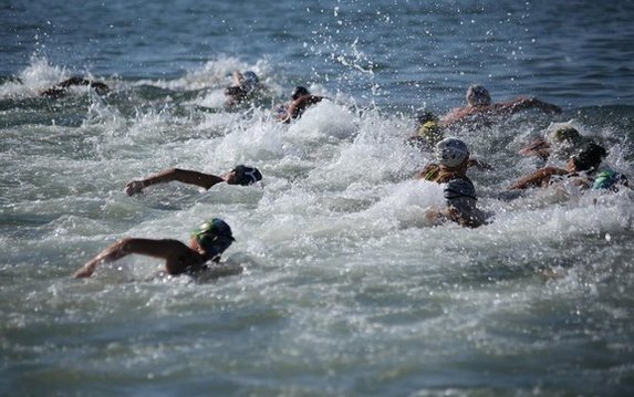 Харьковчане стали чемпионами Украины по плаванию на открытой воде Харьковчане стали чемпионами Украины по плаванию на открытой воде