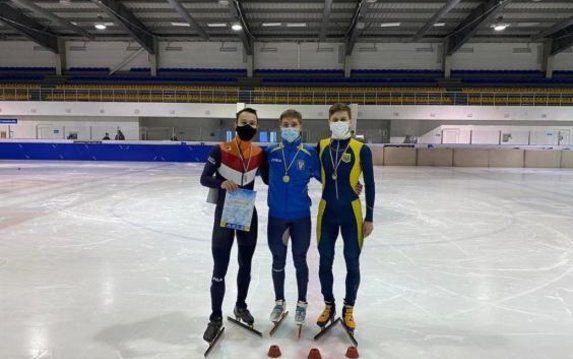 Харьковчане завоевали 5 золотых медалей Кубка Украины по шорт-треку Харьковчане завоевали 5 золотых медалей Кубка Украины по шорт-треку