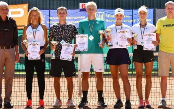 Харьковчанин победил на чемпионате Украины по теннису Харьковчанин победил на чемпионате Украины по теннису