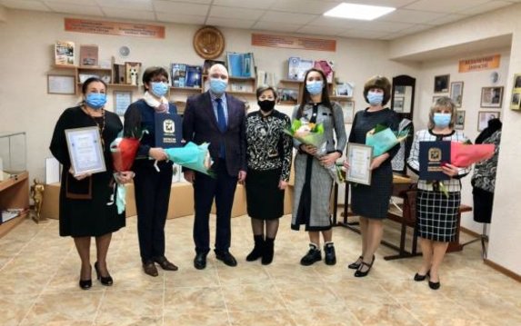 Харьковская гуманитарно-педагогическая академия празднует 100-летие Харьковская гуманитарно-педагогическая академия празднует 100-летие
