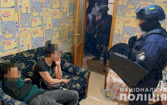 Харьковские полицейские оперативно задержали злоумышленника за жестокое убийство Харьковские полицейские оперативно задержали злоумышленника за жестокое убийство