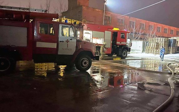 Холодногорский район: локализован пожар складского здания Холодногорский район: локализован пожар складского здания