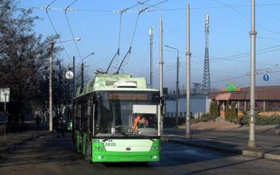 Игорь Терехов поручил привести в порядок троллейбусы Игорь Терехов поручил привести в порядок троллейбусы