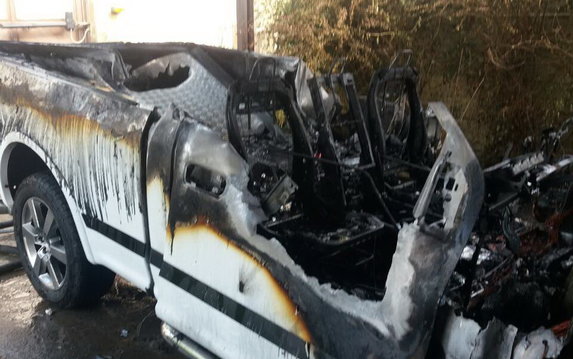 Индустриальный район: пожарные ликвидировали пожар в автомобиле во дворе частного домовладения Индустриальный район: пожарные ликвидировали пожар в автомобиле во дворе частного домовладения