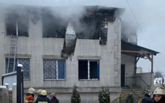 Лечение пострадавших и похороны погибших в пожаре оплатит город Лечение пострадавших и похороны погибших в пожаре оплатит город