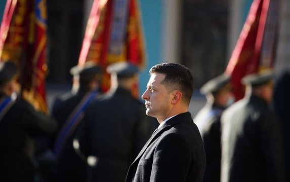Мы никогда не будем экономить на своей армии, а следовательно – и на безопасности своей страны. Президент. Мы никогда не будем экономить на своей армии, а следовательно – и на безопасности своей страны. Президент.