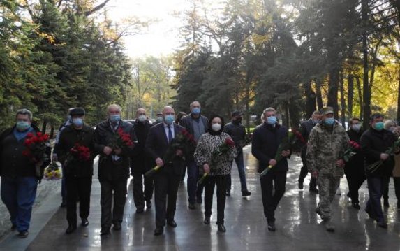 На Харьковщине отметили 76-ю годовщину со дня изгнания нацистов из Украины На Харьковщине отметили 76-ю годовщину со дня изгнания нацистов из Украины