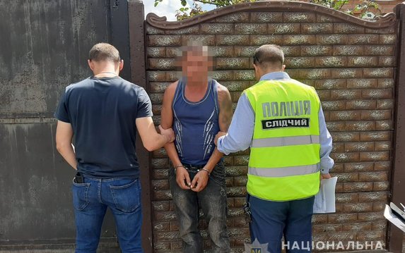 На Харьковщине полицейские оперативно задержали грабителя На Харьковщине полицейские оперативно задержали грабителя