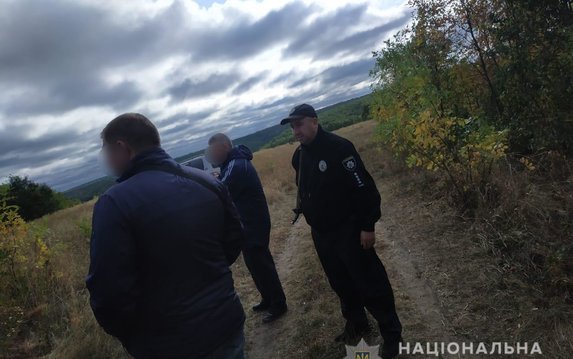 На Харьковщине полиция вместе с волонтерами разыскивает пропавшую женщину На Харьковщине полиция вместе с волонтерами разыскивает пропавшую женщину