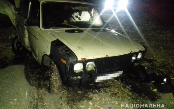 На Харьковщине в результате ДТП погибли 5 человек, один человек с травмами доставлен в больницу На Харьковщине в результате ДТП погибли 5 человек, один человек с травмами доставлен в больницу