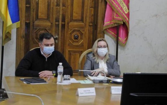 На Харьковщине в собственность общин передадут 28 ЦРБ и 35 центров первичной медико-санитарной помощи На Харьковщине в собственность общин передадут 28 ЦРБ и 35 центров первичной медико-санитарной помощи