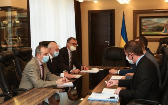 На «Турбоатоме» прошло рабочее совещание ФГИ Украины и Харьковской ОГА На «Турбоатоме» прошло рабочее совещание ФГИ Украины и Харьковской ОГА