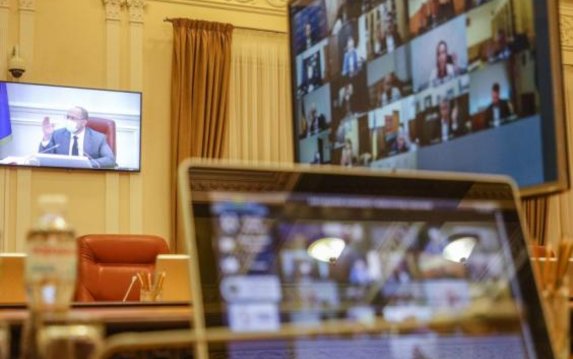 Поддержка людей и бизнеса при введении жесткого карантина. Что предлагает правительство? Поддержка людей и бизнеса при введении жесткого карантина. Что предлагает правительство?