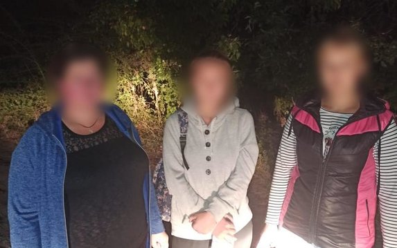Полицейские Харьковщины оперативно разыскали несовершеннолетнюю девушку, которая поехала в гости к бабушке и пропала Полицейские Харьковщины оперативно разыскали несовершеннолетнюю девушку, которая поехала в гости к бабушке и пропала