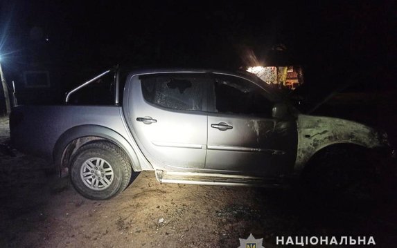 Полицейские Харьковщины устанавливают обстоятельства повреждения автомобиля Полицейские Харьковщины устанавливают обстоятельства повреждения автомобиля