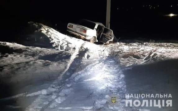 Полицейские задержали водителя, который сел пьяным за руль и совершил ДТП Полицейские задержали водителя, который сел пьяным за руль и совершил ДТП
