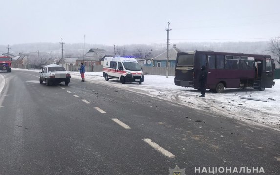 Полиция расследует обстоятельства ДТП на Харьковщине, в результате которого погибли два человека Полиция расследует обстоятельства ДТП на Харьковщине, в результате которого погибли два человека