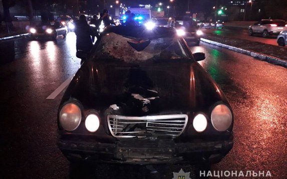 Полиция выясняет обстоятельства аварии в Слободском районе Харькова Полиция выясняет обстоятельства аварии в Слободском районе Харькова