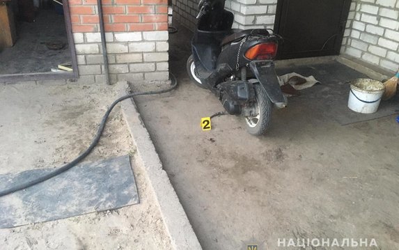 Полиция задержала жителя Харьковщины, который едва не убил своего сына Полиция задержала жителя Харьковщины, который едва не убил своего сына