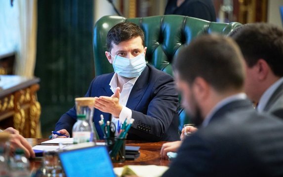 Правительство Украины обеспокоено ростом числа заболевших. Правительство Украины обеспокоено ростом числа заболевших.