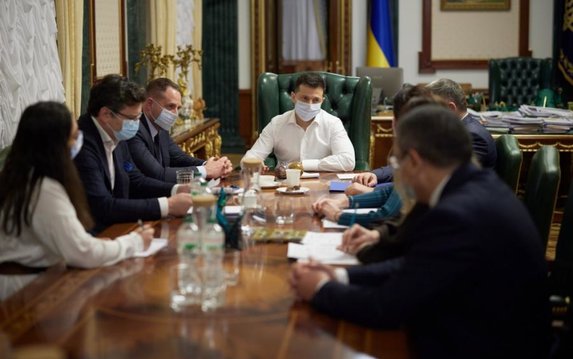 Президент доволен работой делегации Украины на последней сессии ПАСЕ Президент доволен работой делегации Украины на последней сессии ПАСЕ