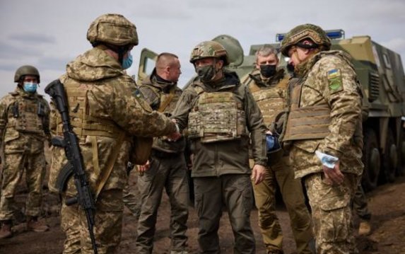 Президент Украины Владимир Зеленский совершил двухдневную рабочую поездку на Донбасс Президент Украины Владимир Зеленский совершил двухдневную рабочую поездку на Донбасс