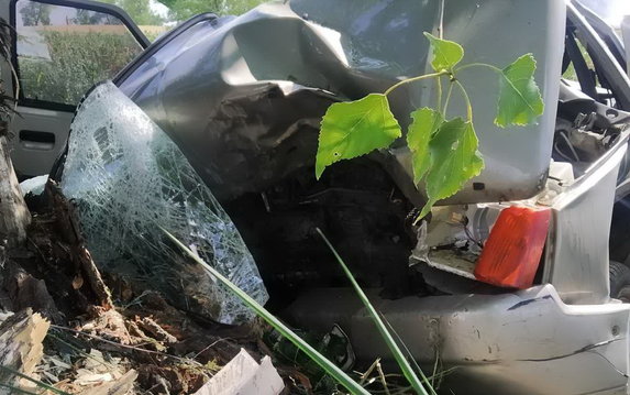 Шевченковский район: спасатели деблокировали из покореженного в ДТП автомобиля 2 пострадавших Шевченковский район: спасатели деблокировали из покореженного в ДТП автомобиля 2 пострадавших