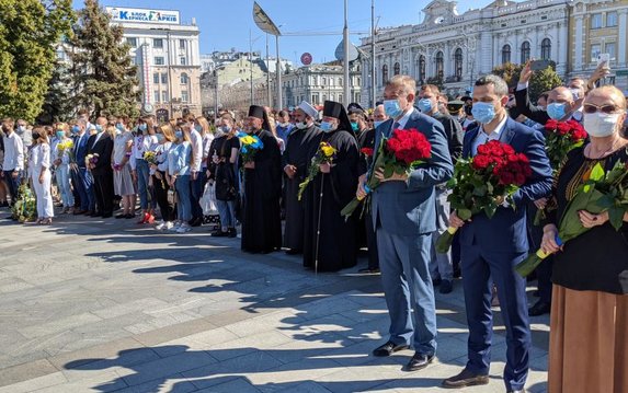 У нас замечательная страна и прекрасные люди, а это - бесповоротная заявка на успех. Алексей Кучер У нас замечательная страна и прекрасные люди, а это - бесповоротная заявка на успех. Алексей Кучер