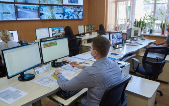 В Харькове показали работу видеокамер на улицах города В Харькове показали работу видеокамер на улицах города