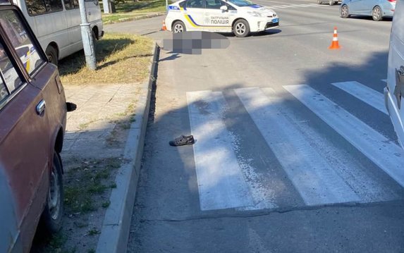 В Харькове полиция выясняет обстоятельства гибели пешехода В Харькове полиция выясняет обстоятельства гибели пешехода