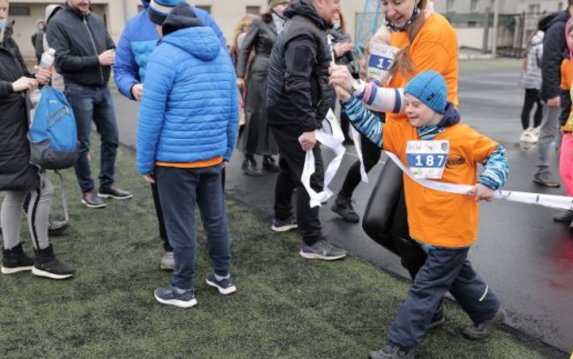 В Харькове провели первый забег с участием «солнечных» детей В Харькове провели первый забег с участием «солнечных» детей