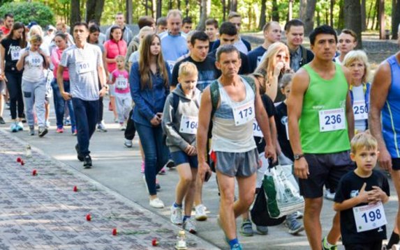 В Харькове пройдет кросс памяти жертв тоталитаризма В Харькове пройдет кросс памяти жертв тоталитаризма