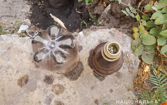 В Харьковском районе полицейские изъяли у местного жителя наркотики В Харьковском районе полицейские изъяли у местного жителя наркотики