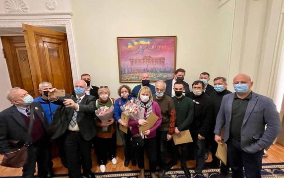 В Харьковской ОГА состоялась встреча по случаю годовщины освобождения здания облгосадминистрации В Харьковской ОГА состоялась встреча по случаю годовщины освобождения здания облгосадминистрации