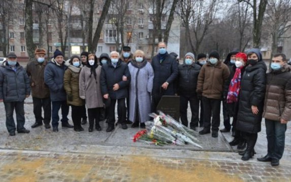 В Московском и Немышлянском районах почтили память ликвидаторов аварии на ЧАЭС В Московском и Немышлянском районах почтили память ликвидаторов аварии на ЧАЭС