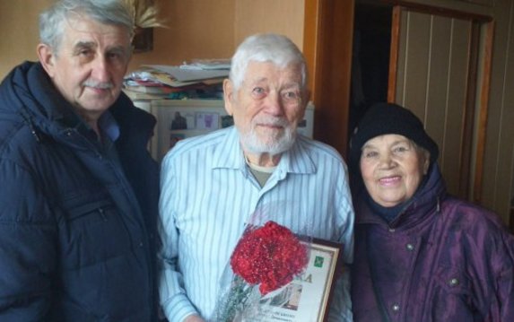 Ветеран Индустриального района отметил 95-летие Ветеран Индустриального района отметил 95-летие