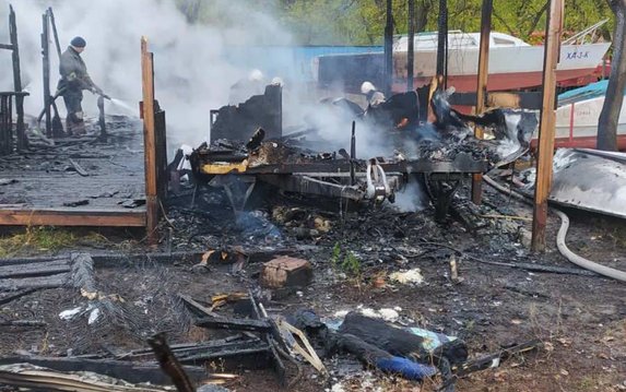Волчанский район: спасатели ликвидировали пожар в здании на территории ДЮСШ "Колос" Волчанский район: спасатели ликвидировали пожар в здании на территории ДЮСШ "Колос"