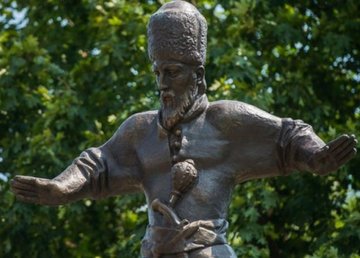 Памятник гетману Сагайдачному