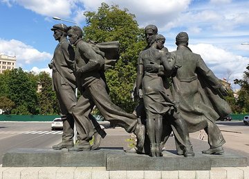 Памятник студбатовцам