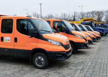 13 спеціалізованих авто спрямували в деокуповані райони Харківщини