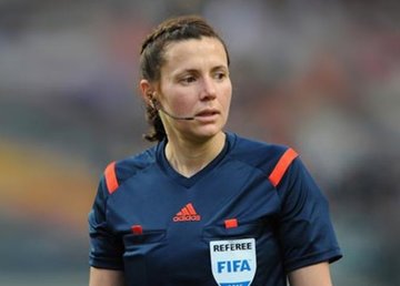 Харьковский арбитр обслужит оба полуфинала Кубка Украины Харьковский арбитр обслужит оба полуфинала Кубка Украины