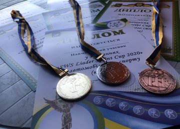 Харьковские гонщики побеждают на первом этапе чемпионата Украины Харьковские гонщики побеждают на первом этапе чемпионата Украины